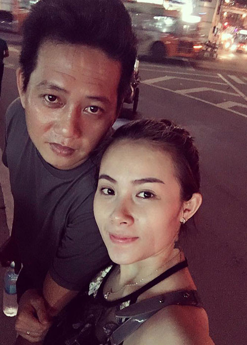 Diễn viên hài Lê Nam vừa phải nhập viện cấp cứu vì bị đột quỵ. Vì vừa sinh con thứ hai nên vợ của Lê Nam không thể vào viện chăm sóc chồng.