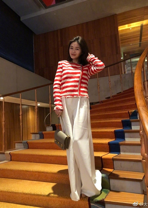 Đại S tự tin khoe vóc dáng thon gọn nhờ nỗ lực giảm cân. Ảnh: Weibo