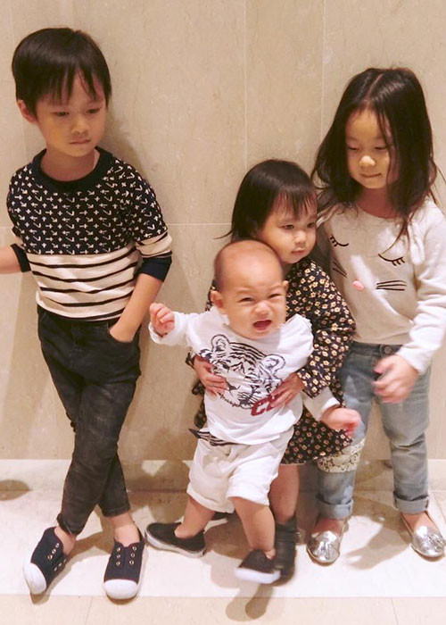 Minh Hà vất vả mỗi khi chụp ảnh cho các con bởi các bé đều hiếu động.