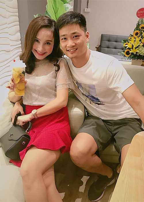 Vợ chồng sao Việt Bảo Thanh ngày càng dính như sam sau ồn ào nữ diễn viên thả thính bạn diễn.