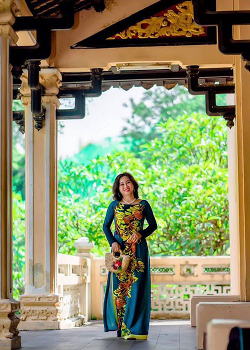 Bảo Anh đăng tải hình ảnh của mẹ đồng thời giãi bày tâm sự: "Mẹ là người đẹp nhất. Thời gian ơi xin đừng làm tổn thương người nhé".