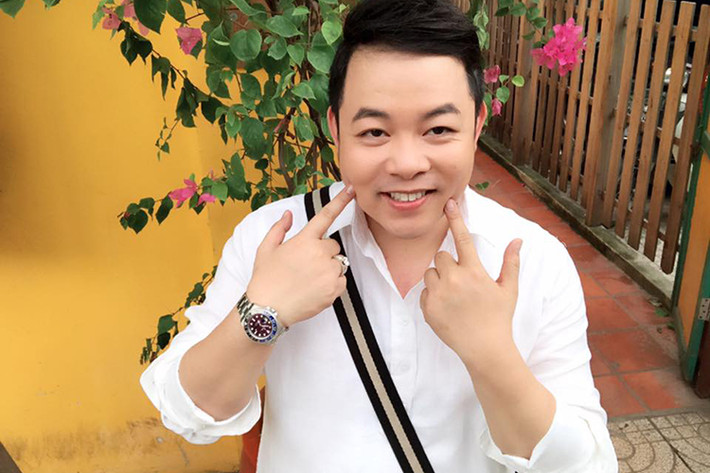 Đăng ảnh mặc áo trắng, Quang Lê tự nhận mình ngây thơ.