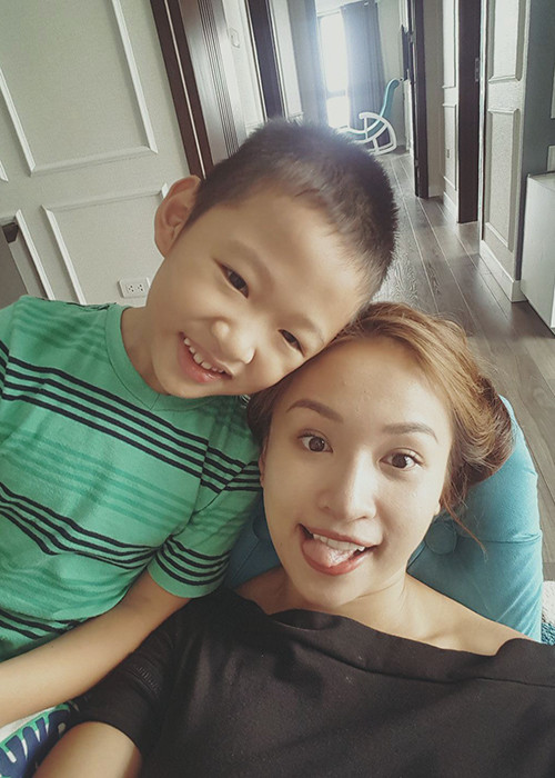 MC Vân Hugo nhắn nhủ con trai khôn lớn phải làm người đàng hoàng.