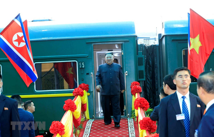 Sáng nay (26/2), Chủ tịch Kim Jong-un đã đến ga Đồng Đăng, Lạng Sơn và di chuyển đến Hà Nội để dự Hội nghị Thượng đỉnh Mỹ - Triều lần 2.
