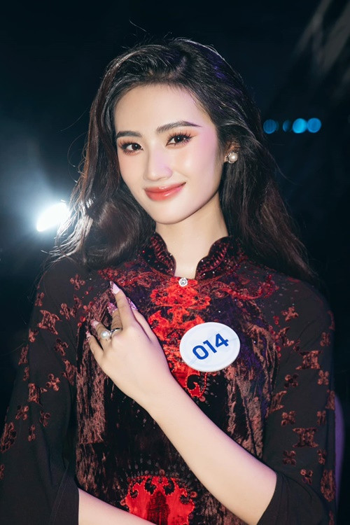 Hoa hậu Ý Nhi hiện tại là sinh viên ngành Quản trị kinh doanh, Đại học Quốc tế, Đại học Quốc gia TP HCM. Ảnh: FBNV.