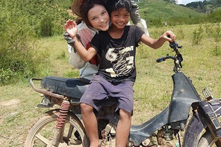 Trên trang cá nhân, nữ diễn viên chia sẻ dự định mời bạn bè về nông trại ở Đà Lạt để nghỉ dưỡng kết hợp thu hoạch rau quả vào tháng 10 tới đây.