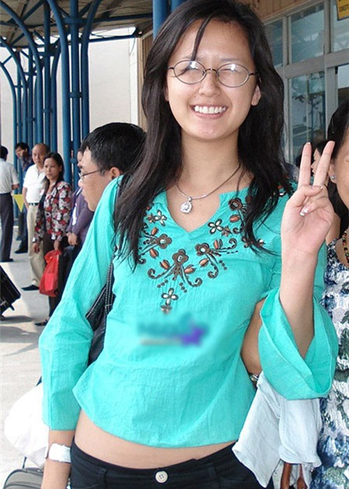 Hình ảnh gương mặt không son phấn của Mai Phương Thúy lúc cắp sách tới trường. Ảnh: Ngôi sao