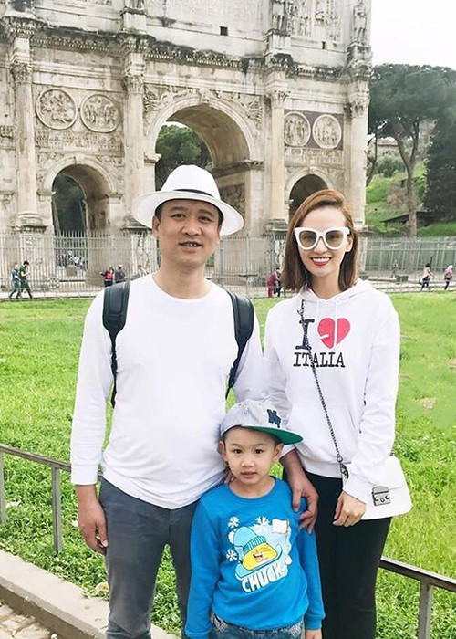 Mới đây, trong cuộc phỏng vấn với Zing, Tuệ Lâm của “Tình yêu và tham vọng” tâm sự, ông xã ủng hộ cô trong mọi việc, chỉ cần vợ vui.