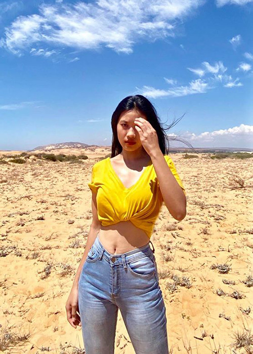 Đạo diễn Lưu Trọng Ninh vốn thường chọn các diễn viên gần giống với vai mà họ sẽ đảm nhận trong phim thay vì kinh nghiệm hay sự nổi tiếng.