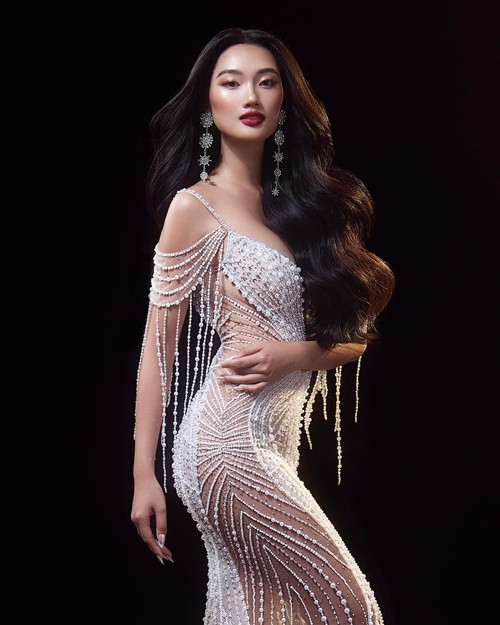 Hiện tại, đối thủ của Kỳ Duyên có chiều cao 1m73, số đo ba vòng 82 - 63 - 93 cm.
