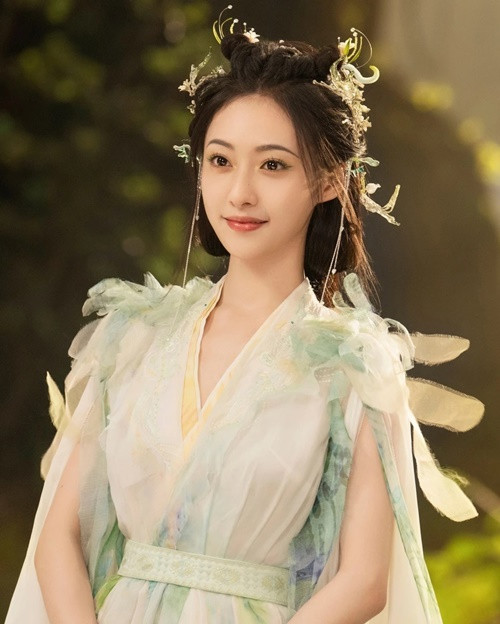 Vai diễn tiểu hồ ly Đồ Sơn Dung Dung của Hồ Liên Hinh trong phim truyền hình Hồ yêu tiểu hồng nương (Dương Mịch đóng chính) gây ấn tượng. Ảnh: Znews.