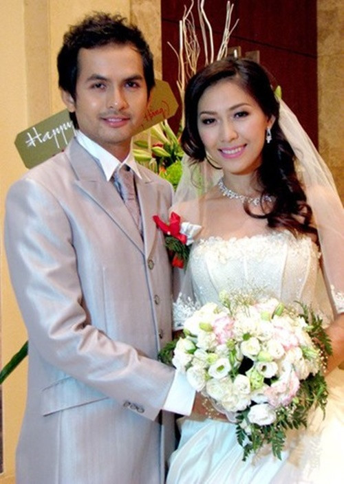 Đám cưới của Đức Tiến và Bình Phương diễn ra năm 2010 sau 2 năm cặp đôi hẹn hò. Ảnh: Người Lao Động.