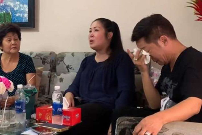 Cách đây ít ngày, Hồng Vân cũng gây xúc động khi làm mâm cơm cúng Anh Vũ.