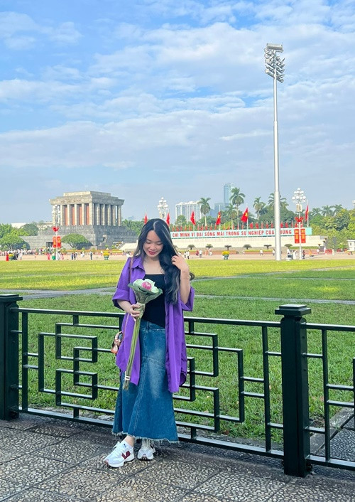 Trên trang cá nhân, Hồng Vân thường xuyên cập nhật hình ảnh trẻ xinh của bản thân. Ảnh: FB Hồng Vân.