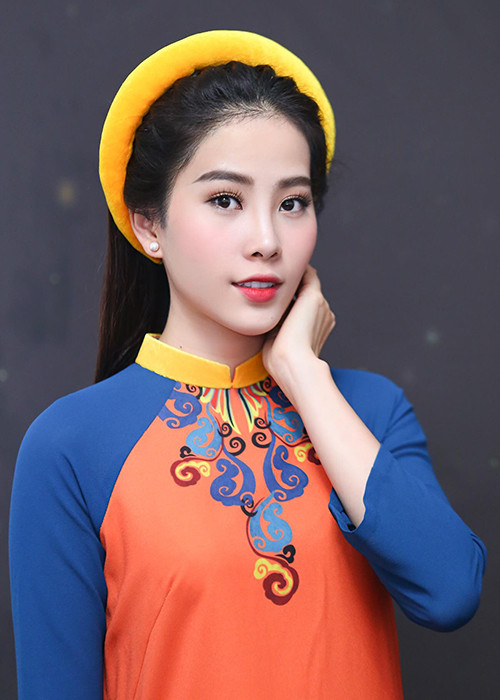 Được biết, người đẹp sẽ chính thức lên đường sang Philippines tham dự cuộc thi Hoa hậu Trái đất 2016 vào ngày 6/10. (Ảnh: FBNV)