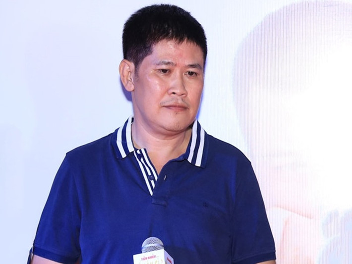 Vướng nợ nần, Phước Sang lên kế hoạch trả nợ trong vòng 5 năm. Đến năm 2017, anh trả được 80%. “Tôi hoạch định kế hoạch trả nợ, thương thảo với từng chủ nợ nhằm tìm hướng giải quyết thấu tình đạt lý nhất. Tôi kê tất cả tài sản của mình để chia ra trả nợ, nhằm giảm tải áp lực. Kế hoạch trả nợ được tôi vạch ra là phải thực hiện được trong 5 năm, và đến giờ sau hơn 4 năm tôi đã trả được 80%”, chồng cũ của Kim Thư chia sẻ trên Phunuonline năm 2017. Ảnh: Nông nghiệp Việt Nam
