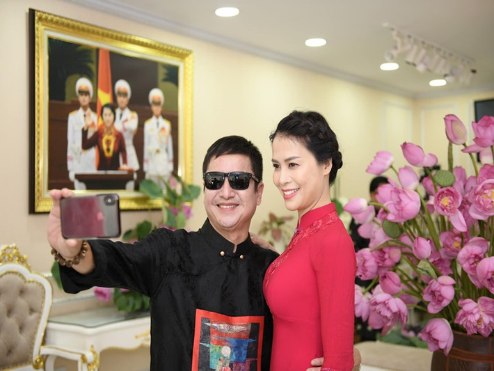 Cách đây ít tháng, Chí Trung chia sẻ, anh và Ý Lan yêu thôi chứ không cưới. Ảnh: FBNV