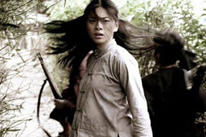 Năm 2006, đóng phim “Dòng máu anh hùng”, Ngô Thanh Vân vụt sáng thành sao. Ngoài ra, cô còn được mệnh danh là đả nữ của màn ảnh Việt. Ảnh: Danviet