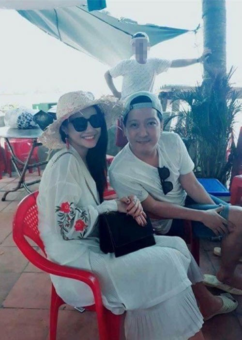 Fans đang nóng lòng chờ đợi đám cưới Nhã Phương - Trường Giang. Từ khi yêu, cặp đôi thường xuyên diện đồ ton sur ton. Ảnh: Zing