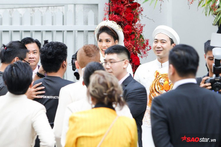 Vốn kín tiếng, Lan Khuê và Tuấn John không chia sẻ quá nhiều về chuyện hẹn hò của hai người. Ảnh: Saostar