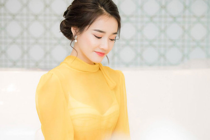 Hot Face sao Việt 24h: Nhã Phương khoe ảnh đẹp không tỳ vết.
