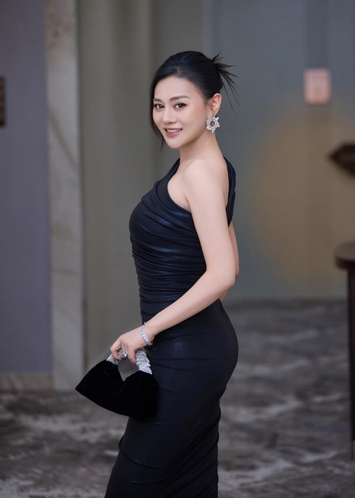 Sau 1 năm kết hôn, Phương Oanh có tổ ấm vô cùng hạnh phúc.