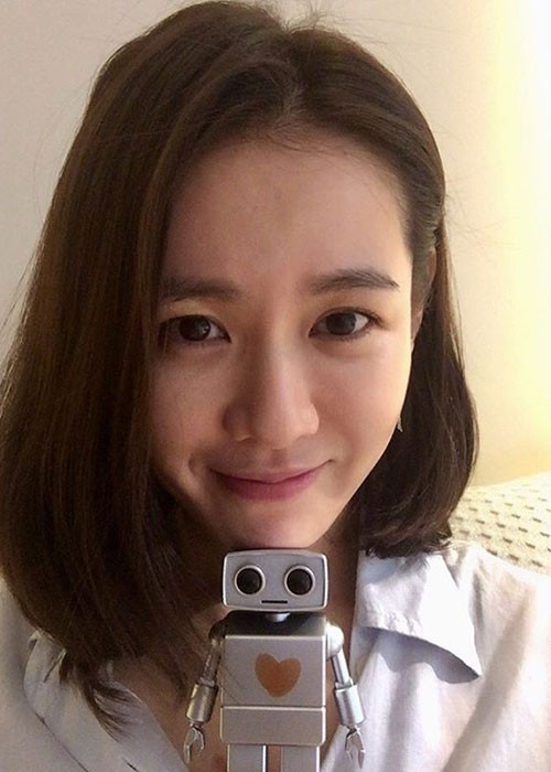 Hình ảnh Son Ye Jin khoe mặt mộc không tỳ vết.