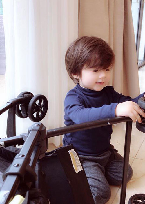 Bước sang tuổi thứ 3 nên con trai của Elly Trần khá nghịch ngợm.