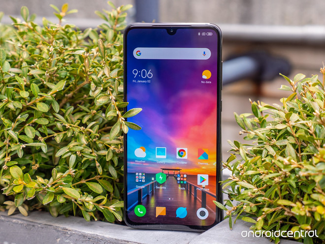 Model này được chạy trên nền Android 9, tùy biến theo giao diện MIUI 10.2. Ngoài mở khóa bằng khuôn mặt, máy cũng được tích hợp công nghệ nhận diện vân tay trong màn hình thế hệ mới, cho tốc độ mở khóa nhanh hơn.