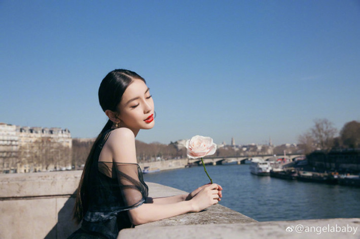 Dịp Tết Nguyên Đán năm nay, cô bận rộn trên phim trường nên ít khi ở nhà.