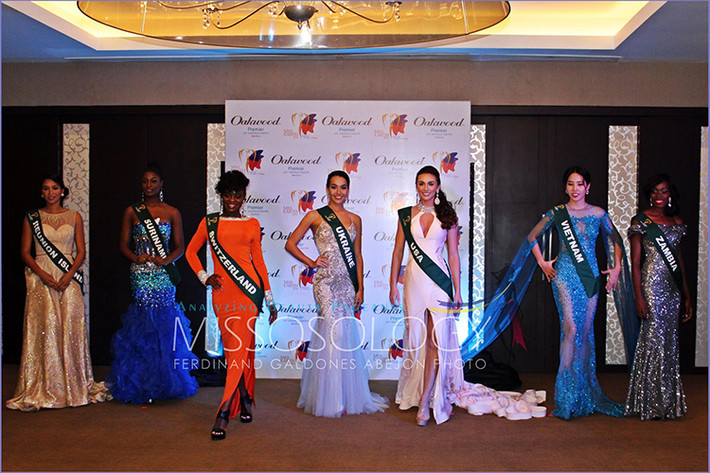 Đại diện của Việt Nam nổi bật bên dàn thí sinh Hoa hậu Trái đất 2016 ở phần thi trang phục dạ hội. (Ảnh: Missosology)