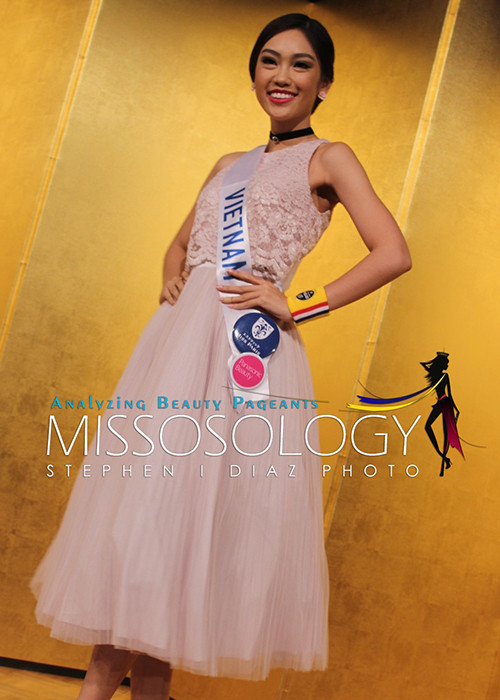 Missosology cho biết, Phương Linh hiện đang dẫn đầu bảng xếp hạng thí sinh yêu thích nhất của cuộc thi do độc giả chuyên trang này bình chọn.