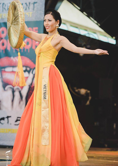 Top 10 trang phục dân tộc đẹp nhất Miss Grand International 2016 (Hoa hậu Hòa bình Quốc tế) vừa được công bố. Đáng chú ý, Nguyễn Thị Loan đứng ở vị trí thứ 3 trong bảng xếp hạng. (Ảnh: Miss Grand International)