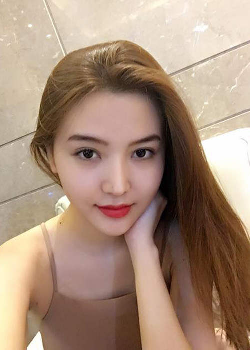 Nhiều người khen ngợi Ngọc Duyên ở đời thường vẫn rất xinh đẹp dù không trang điểm và ăn diện đơn giản. (Ảnh: Facebook nhân vật)
