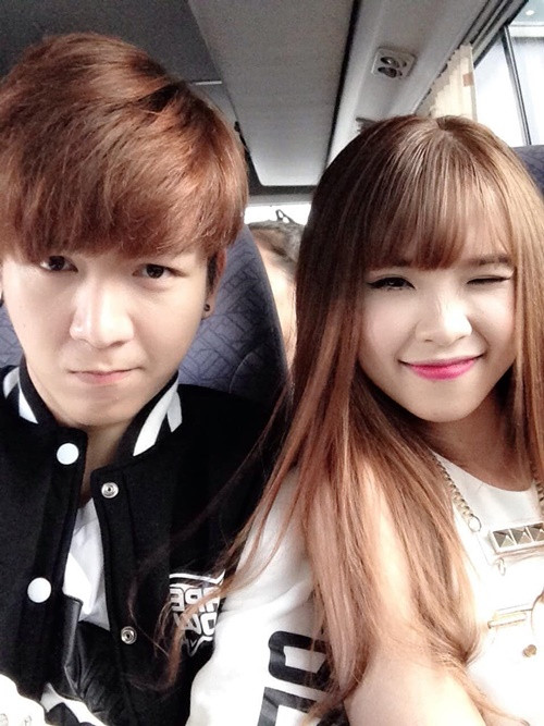Khởi My - Kelvin Khánh nảy sinh tình cảm khi diễn chung trong MV Gửi cho anh của nữ ca sĩ ra mắt năm 2014.