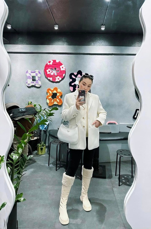 Quỳnh Thư không bị nghén khi mang thai.