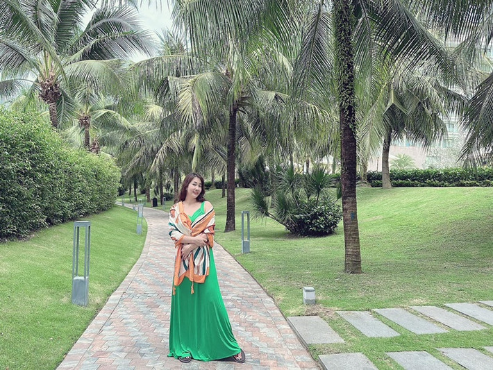 Thanh Trúc ngày càng trẻ trung, gợi cảm sau khi kết hôn. Ảnh: FBNV