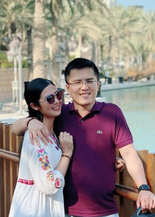 Cặp đôi tôn trọng sở thích cá nhân của nhau, hạn chế công việc, tụ tập, dành nhiều quan tâm chăm lo cho cuộc sống gia đình hơn.