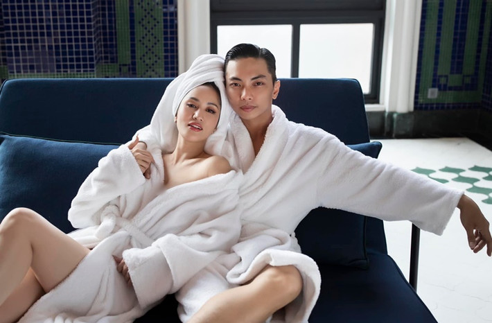 Cặp đôi thường chọn khu nghỉ dưỡng khá xa hoa.