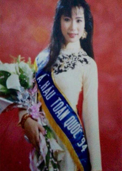 Năm 1994, Trịnh Kim Chi tham dự cuộc thi Hoa hậu Việt Nam và đoạt ngôi vị Á hậu 2. Tuy nhiên, cô lại theo đuổi đam mê diễn xuất chứ không bước chân sang làng thời trang. Ảnh: Vietnamnet