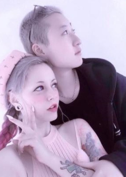 Trước đó, ngày 13/10 vừa qua, con gái rơi của Thành Long kỷ niệm 9 tháng quen Andi bằng dòng tâm sự mùi mẫn dành cho người yêu đồng tính. Ảnh: Instagram nhân vật
