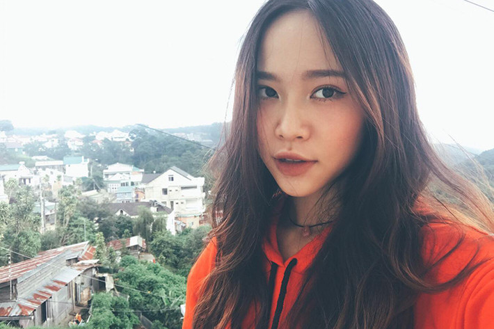 Sau “Để lại cho em”, Bảo Uyên ra mắt MV “Soái ca”. Ca khúc “Soái ca” đã trở thành bản hit của giọng ca gốc Đà Lạt vào cuối năm 2015. Ảnh: FBNV