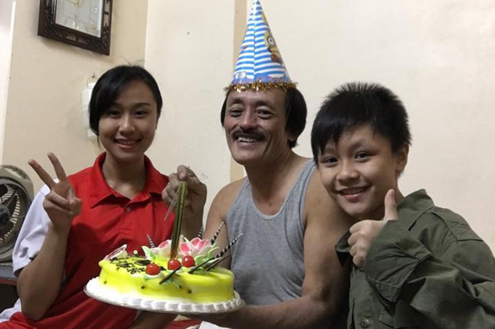 Giang “còi” được các con tổ chức sinh nhật bất ngờ.