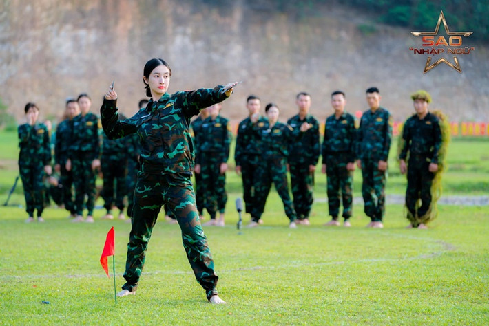 Cô nói: "Tham gia Sao nhập ngũ, tôi xác định mình sẽ trầy trật và vất vả nhưng chỉ cần còn đủ sức thì cứ làm, mình có chấn thương một chút cũng chẳng sao".