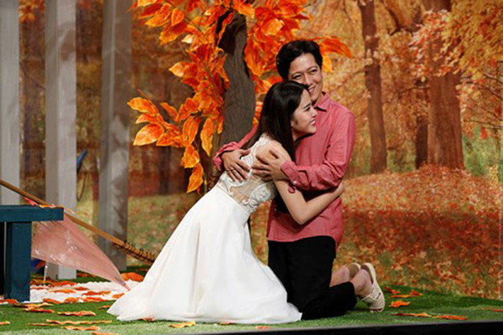 Là khách mời của "Ơn giời, cậu đây rồi", Nam Em trở thành bạn gái của Trường Giang. Ảnh: VOV