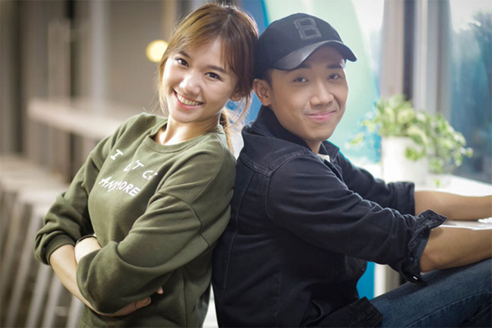 Ngoài ra, Trấn Thành - Hari Won công khai yêu nhau đúng vào thời điểm cả hai sắp ra mắt bộ phim đóng chung nên từng bị cho là dùng chuyện tình cảm để PR. Ảnh: NSX