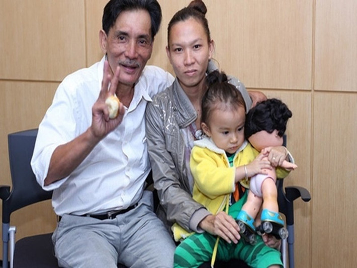 Diễn viên Thương Tín chia tay Bùi Kim Chi. Cả hai có một cô con gái chung nhưng không đăng ký kết hôn. Ảnh: Người Đưa Tin.