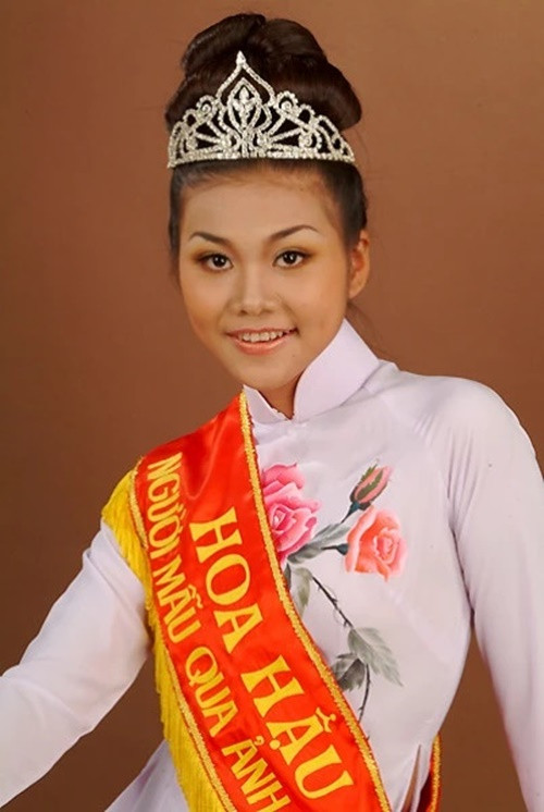 Thanh Hằng bước chân vào showbiz năm 2002 khi đăng quang cuộc thi Hoa hậu phụ nữ Việt Nam qua ảnh. Ảnh: Phụ Nữ Việt Nam.