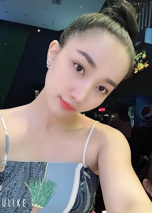 Bà xã xinh đẹp của quán quân Cười xuyên Việt 2015 được ít người biết đến.