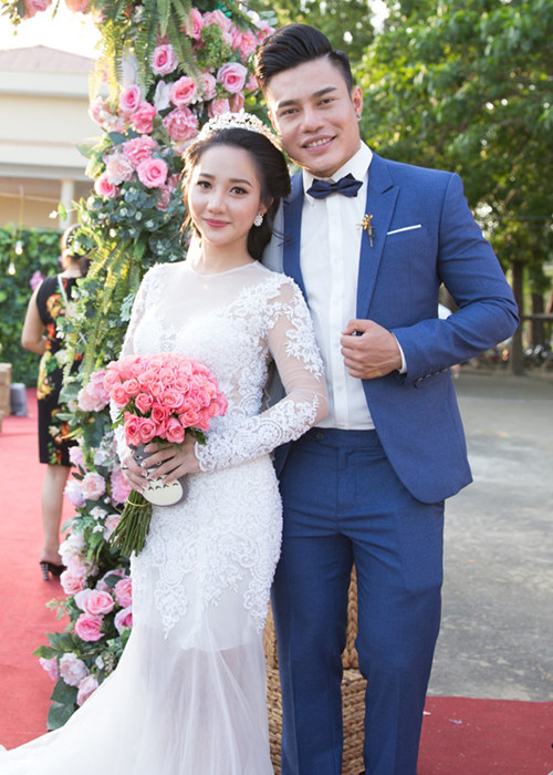 Lê Dương Bảo Lâm là nam diễn viên nổi lên với danh hiệu quán quân Cười xuyên Việt 2015. Ngoài đời, anh đã lập gia đình. Ảnh: Thế giới trẻ